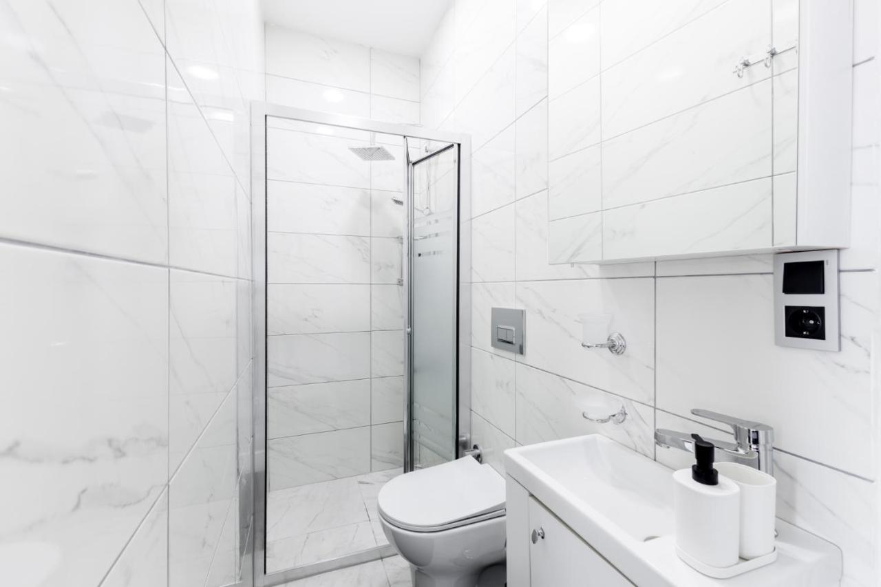 Appartamento Modern Flat 5 Min To Galata Tower In Istiklal Ave Provincia di Provincia di Istanbul Esterno foto