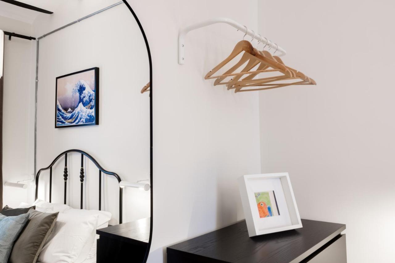 Appartamento Modern Flat 5 Min To Galata Tower In Istiklal Ave Provincia di Provincia di Istanbul Esterno foto